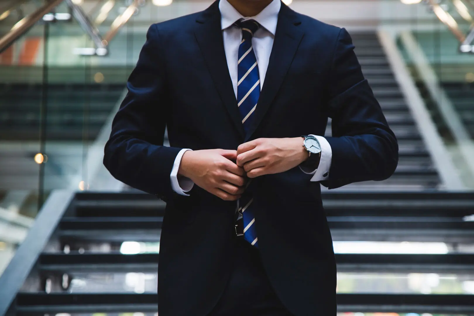 Your 7-Step Guide to Choosing the Right Divorce Lawyer for your Case