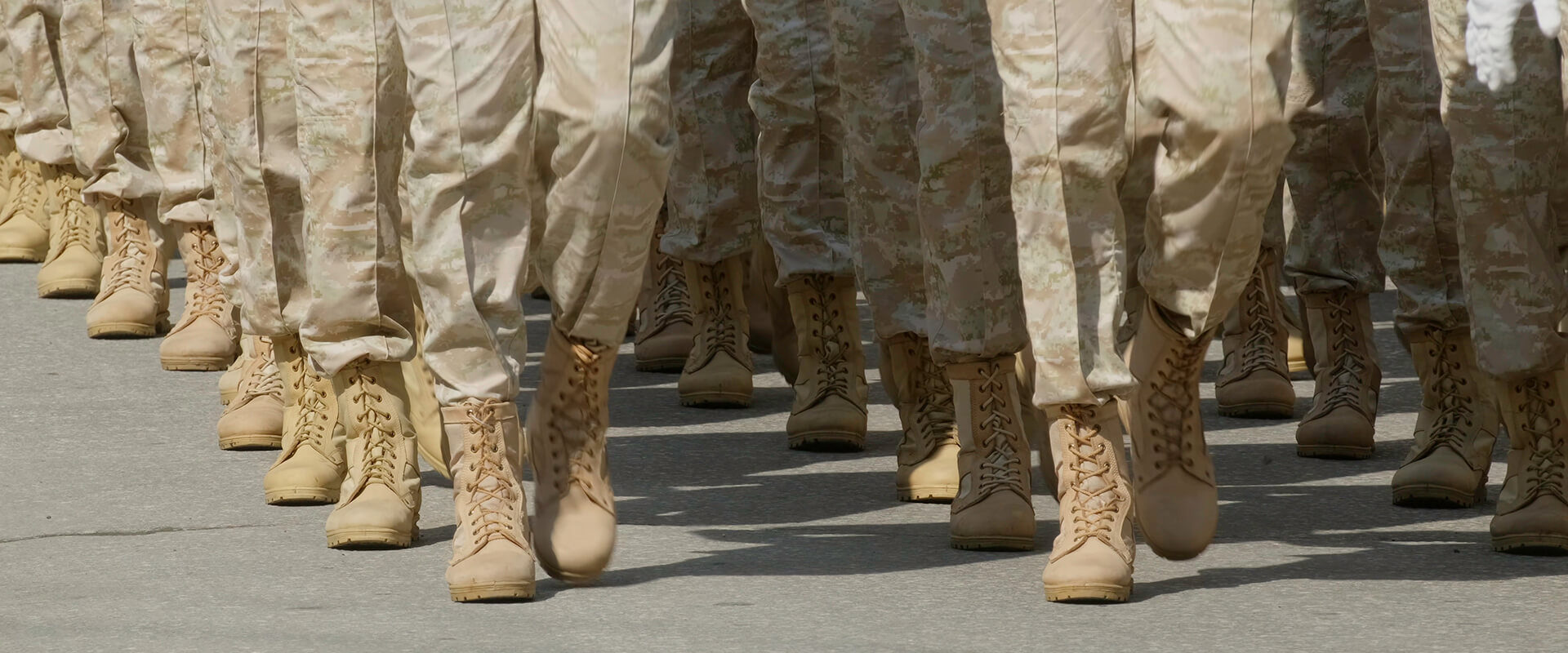 military service members marching