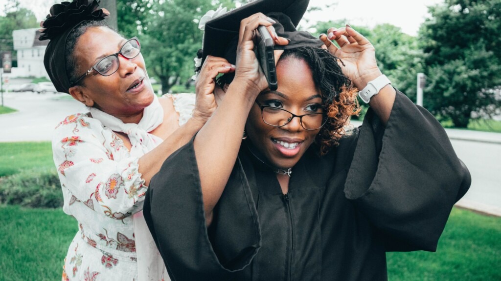 A Divorced Parent’s Guide to College Financial Aid